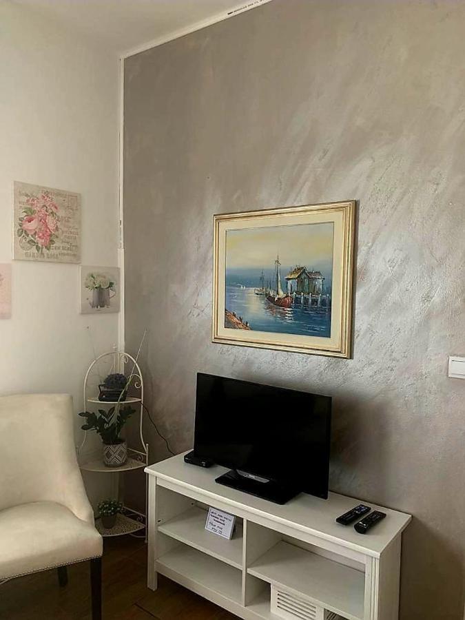 Studio Apartmant Leona With Parking Place Split Ngoại thất bức ảnh