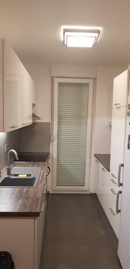 Studio Apartmant Leona With Parking Place Split Ngoại thất bức ảnh